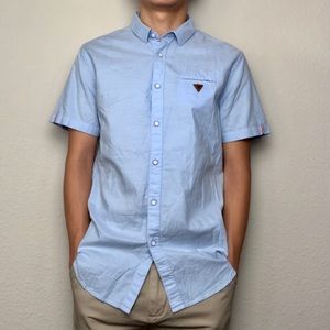 Light Baby Blue Collared Button-Up Shirt | Yishion